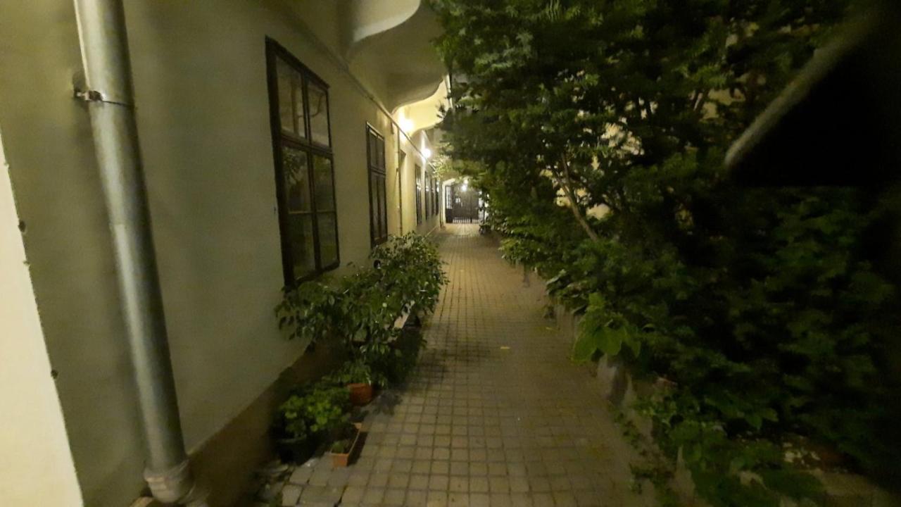 Happy Apartment In The Heart Of Budapest With 2 Rooms Exteriör bild