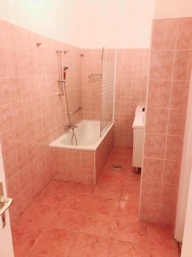 Happy Apartment In The Heart Of Budapest With 2 Rooms Exteriör bild